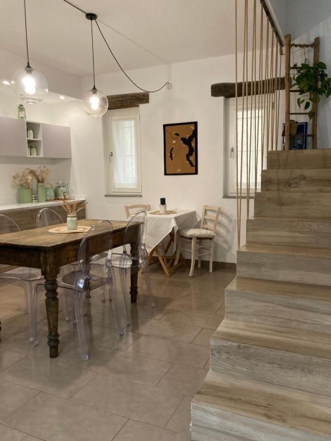 Casale Corte CerroIl Riccio Di Ricciano住宿加早餐旅馆 外观 照片