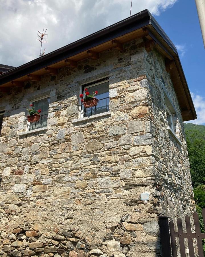 Casale Corte CerroIl Riccio Di Ricciano住宿加早餐旅馆 外观 照片
